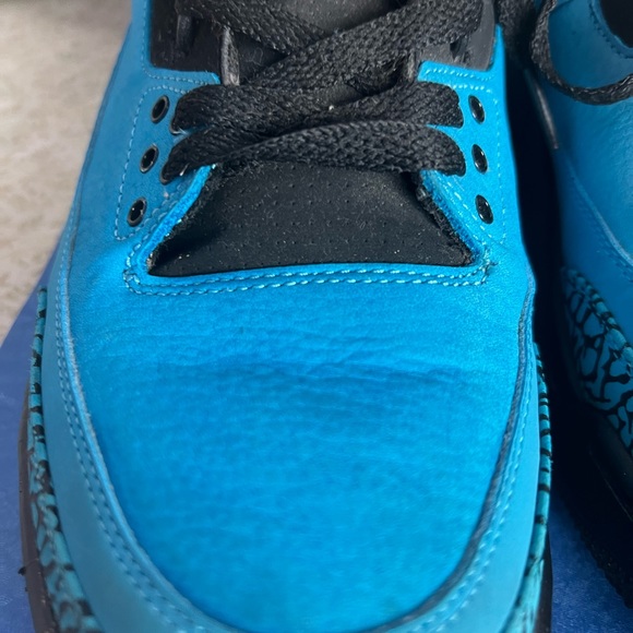 Air Jordan 3 Retro "Powder Blue" 2014 - Picture 3 of 11